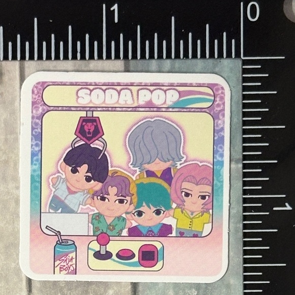 🌀10/$10🌀 K-Pop Demon Hunters Reusable Waterproof Vinyl Sticker Decal - Picture 1 of 1